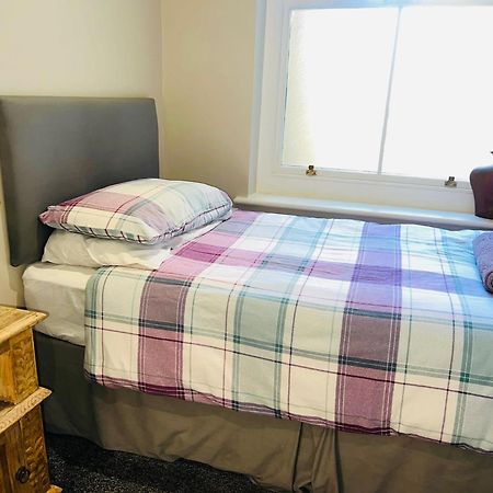 Bed For The Night, Close To Beach, Shops , Train St Leonards-on-Sea Екстериор снимка