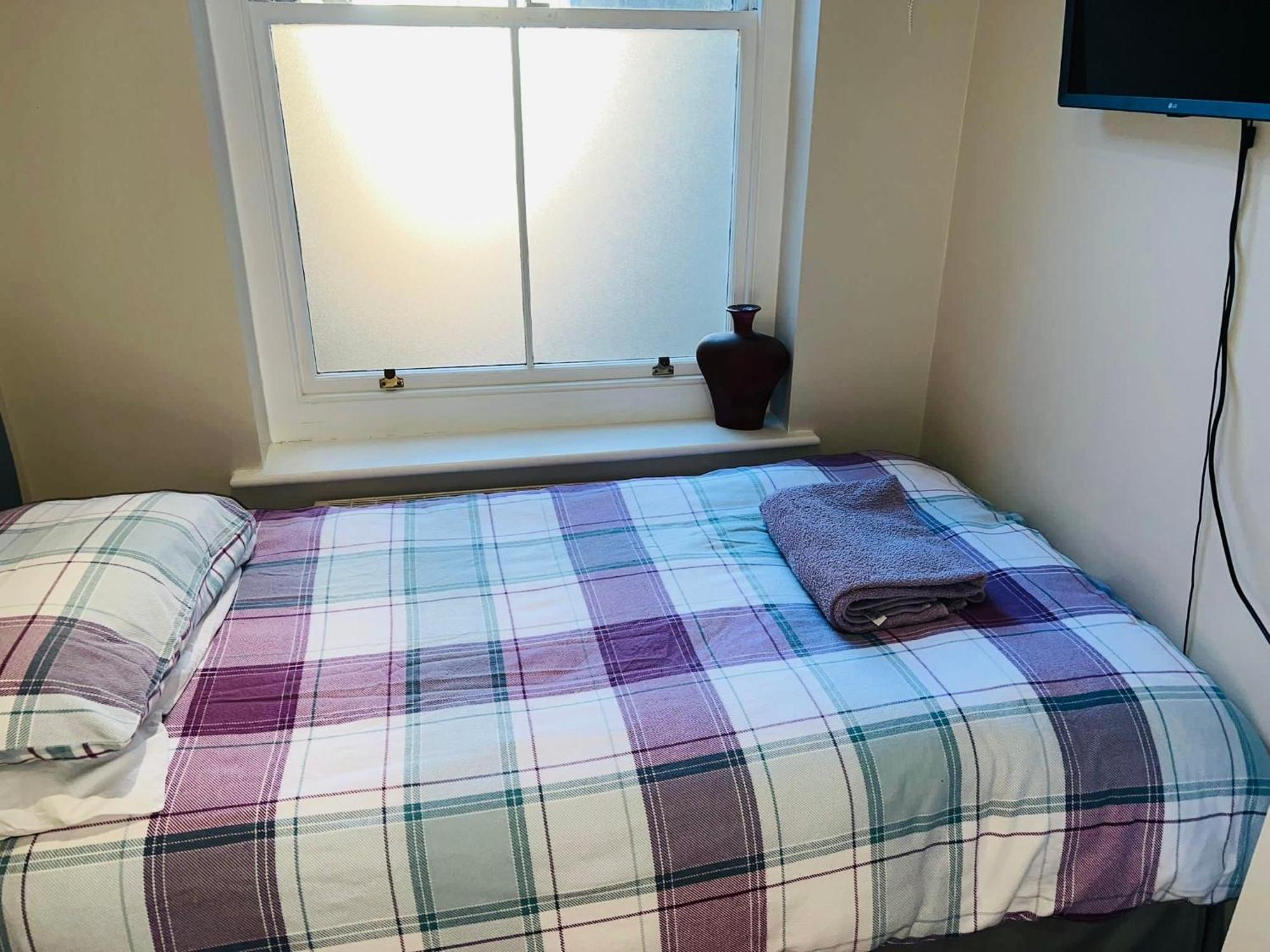 Bed For The Night, Close To Beach, Shops , Train St Leonards-on-Sea Екстериор снимка